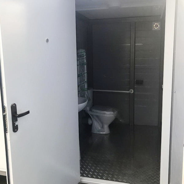 Теплая туалетная кабина Комфорт 111