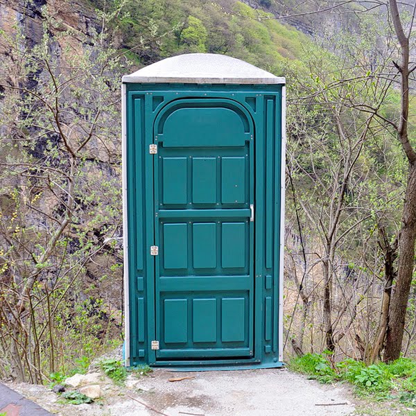 Туалетная кабина - биотуалет 0001а