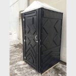 Туалетная кабина черная 00005