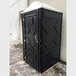 Туалетная кабина черная 00124