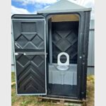 Туалетная кабина черная 00176