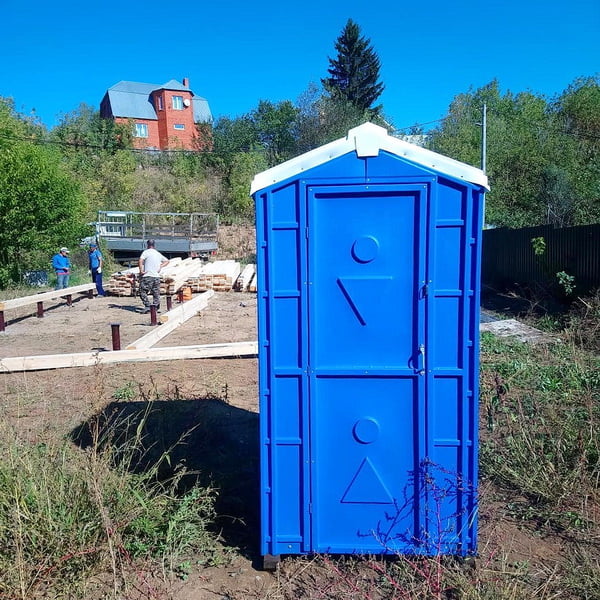 Туалетная кабина Дачник Универсал 009