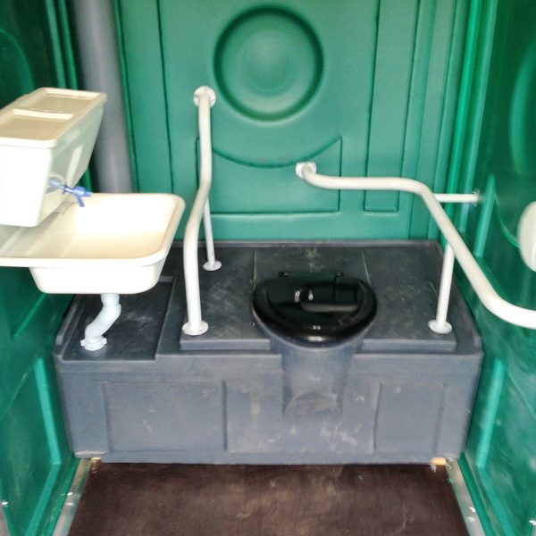 Туалетная кабина для инвалидов 00011