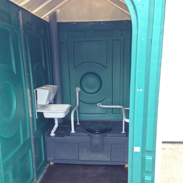 Туалетная кабина для инвалидов 00012