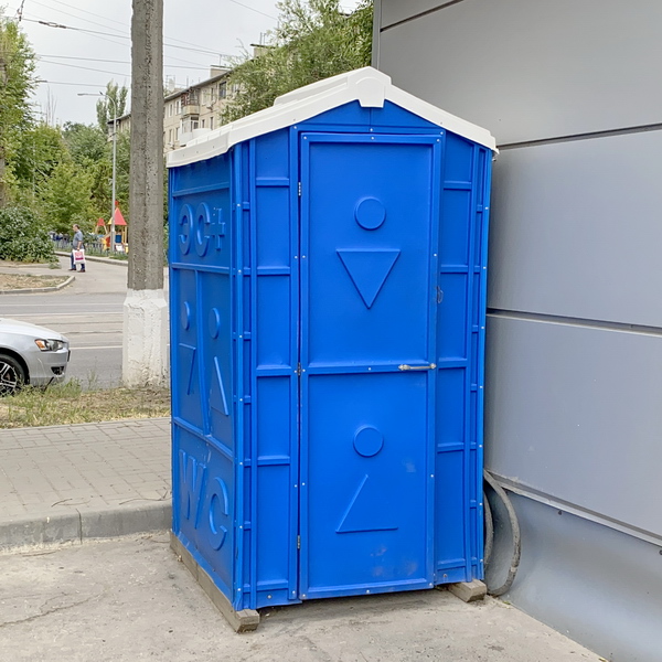 Пластиковая туалетная кабина 00019