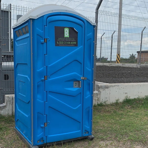 Туалетная кабина - биотуалет 0108