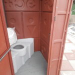 Туалетная кабина Комфорт на дачу 018-1