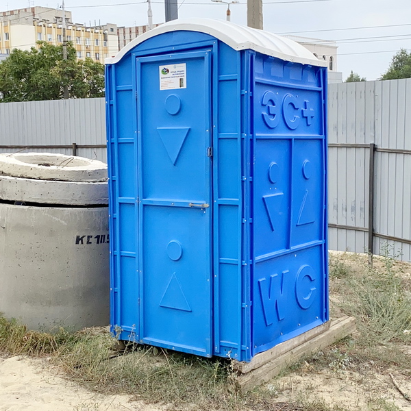 Туалетная кабина круглая крыша 00015
