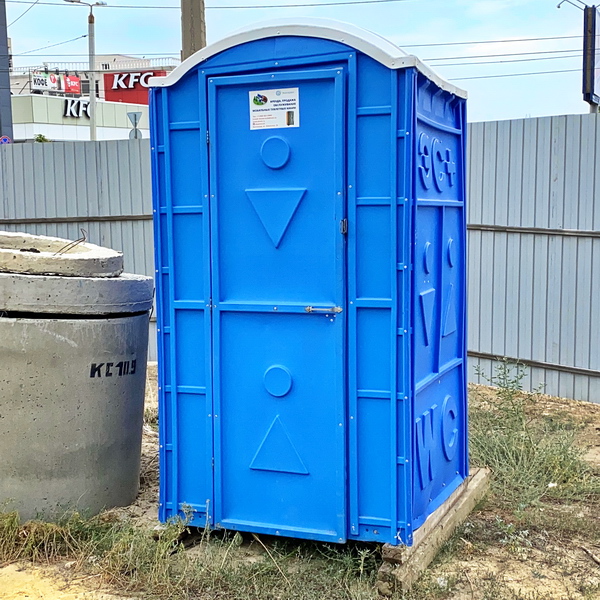 Туалетная кабина круглая крыша 00044