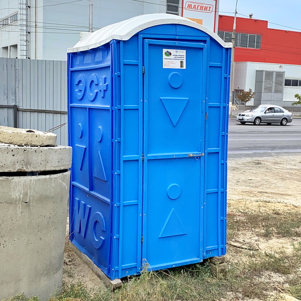 Туалетная кабина круглая крыша 00046