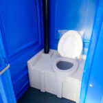 Пластиковая туалетная кабина 00243