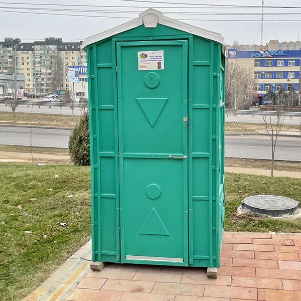 Мобильная туалетная кабина 00040