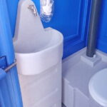 Пластиковая туалетная кабина 00220