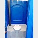 Пластиковая туалетная кабина 00256