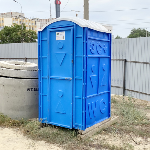 Туалетная кабина круглая крыша 00009