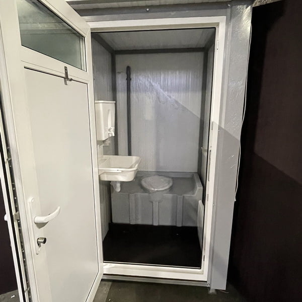 Теплая туалетная кабина Комфорт-Север 015