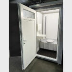 Теплая туалетная кабина Комфорт-Север 027